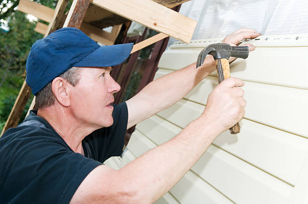 Siding Removal and Disposal in Moorpark, CA